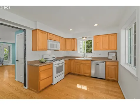 601 Jq Adams Street Oregon City OR 97045