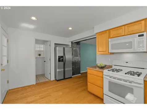601 Jq Adams Street Oregon City OR 97045