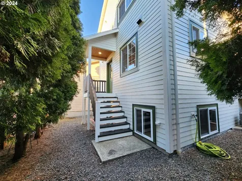 601 Jq Adams Street Oregon City OR 97045