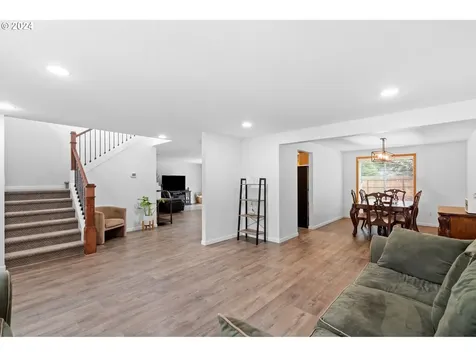 2819 NE Delancey Court Vancouver WA 98682