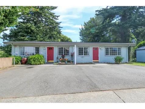 3629/3631 Sheridan Avenue North Bend OR 97459