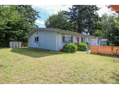 3629/3631 Sheridan Avenue North Bend OR 97459