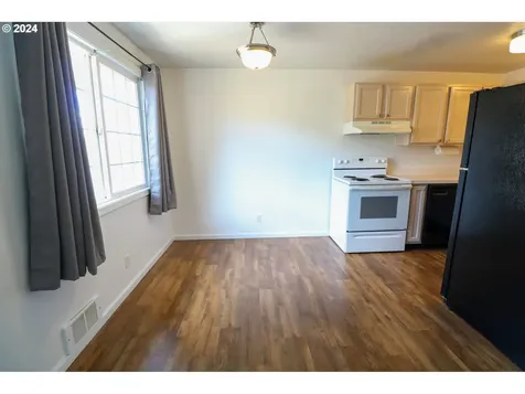 3629/3631 Sheridan Avenue North Bend OR 97459