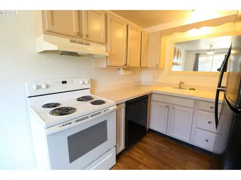 3629/3631 Sheridan Avenue North Bend OR 97459