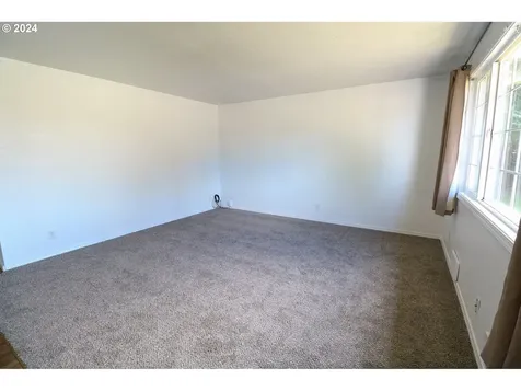 3629/3631 Sheridan Avenue North Bend OR 97459