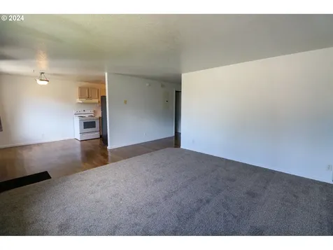 3629/3631 Sheridan Avenue North Bend OR 97459