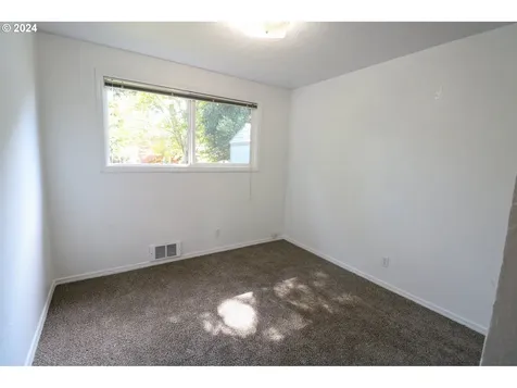 3629/3631 Sheridan Avenue North Bend OR 97459