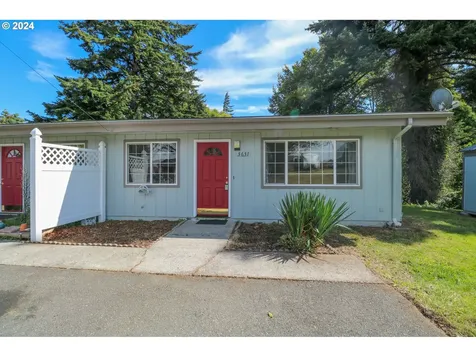 3629/3631 Sheridan Avenue North Bend OR 97459