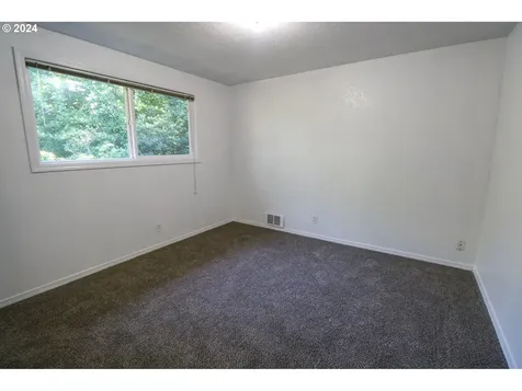 3629/3631 Sheridan Avenue North Bend OR 97459