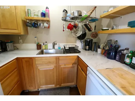 3629/3631 Sheridan Avenue North Bend OR 97459
