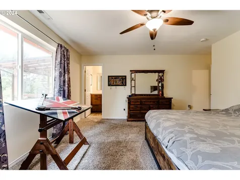 5328 Loveland Court Florence OR 97439