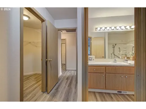 2120 N Q Street Washougal WA 98671