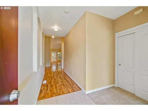 915 Pioneer Drive Silverton OR 97381