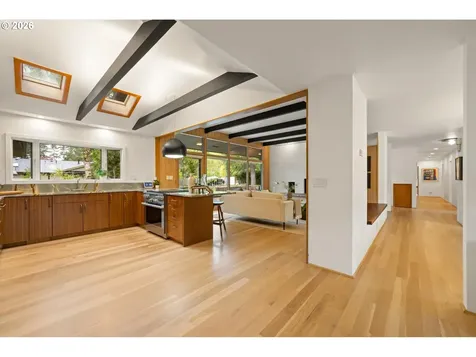 2785 SW 99th Avenue Portland OR 97225