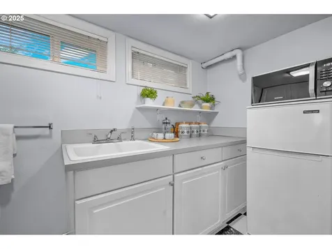 7339 SE 31st Avenue Portland OR 97202