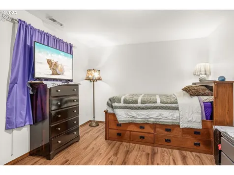 158 Barker Avenue Oregon City OR 97045