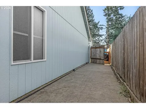 158 Barker Avenue Oregon City OR 97045