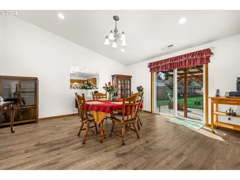 158 Barker Avenue Oregon City OR 97045