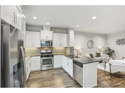 5219 SE Thornapple Street Hillsboro OR 97123