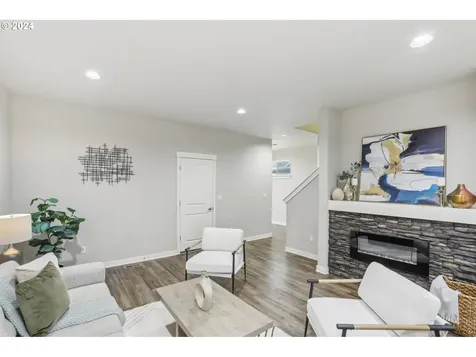 5219 SE Thornapple Street Hillsboro OR 97123