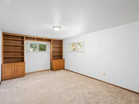 14991 S Macksburg Road Molalla OR 97038