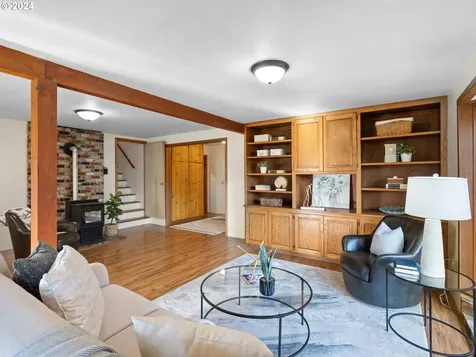 14991 S Macksburg Road Molalla OR 97038