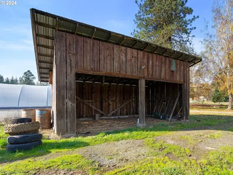 14991 S Macksburg Road Molalla OR 97038