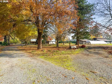 14991 S Macksburg Road Molalla OR 97038