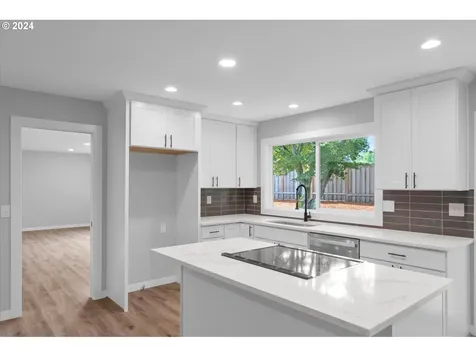 3915 Nw Echo Court Portland OR 97229