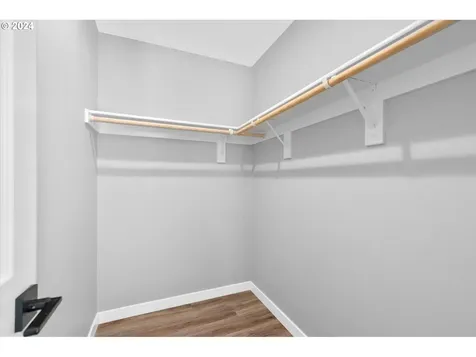 3915 Nw Echo Court Portland OR 97229