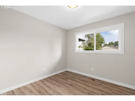3915 Nw Echo Court Portland OR 97229