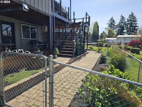 415 Patricia Drive Gladstone OR 97027