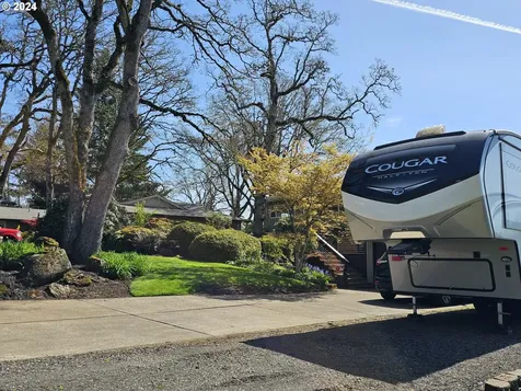 415 Patricia Drive Gladstone OR 97027
