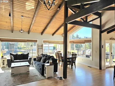415 Patricia Drive Gladstone OR 97027