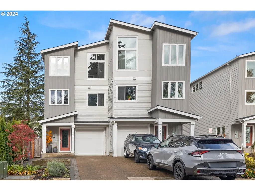8827 SW Thorn Street Portland OR 97223