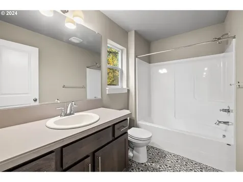 8827 SW Thorn Street Portland OR 97223