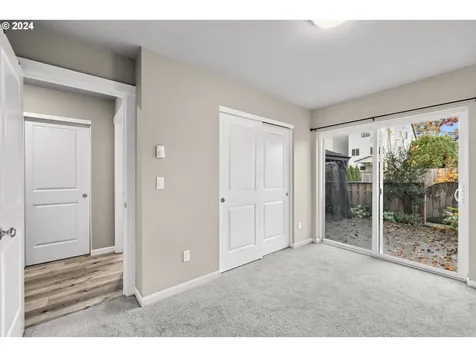 8827 SW Thorn Street Portland OR 97223