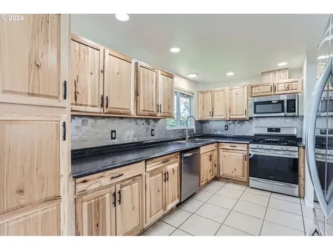 6290 SW Pamela Street Portland OR 97219