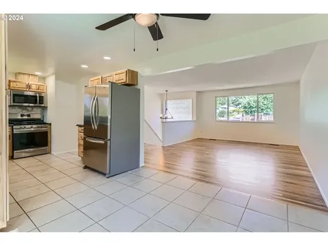 6290 SW Pamela Street Portland OR 97219