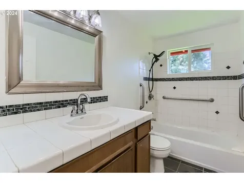 6290 SW Pamela Street Portland OR 97219