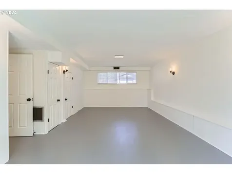 6290 SW Pamela Street Portland OR 97219