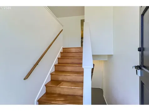 6290 SW Pamela Street Portland OR 97219