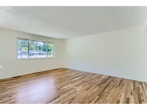 6290 SW Pamela Street Portland OR 97219