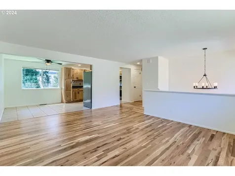 6290 SW Pamela Street Portland OR 97219