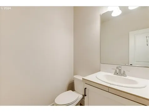 1315 Ne 70th Street Vancouver WA 98665