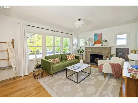 6304 N Burrage Avenue Portland OR 97217