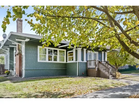 6304 N Burrage Avenue Portland OR 97217