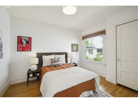 6304 N Burrage Avenue Portland OR 97217