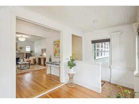 6304 N Burrage Avenue Portland OR 97217