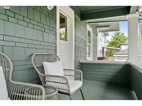6304 N Burrage Avenue Portland OR 97217